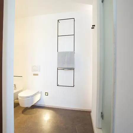 Home21 Apartment *